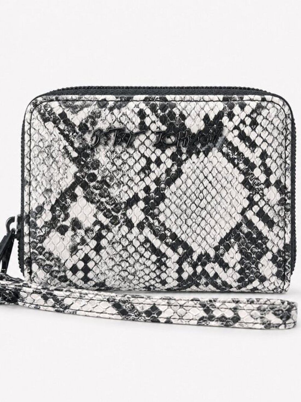 Betsey Johnson XO Skully Snakeskin Wristlet Wallet Black White NWT